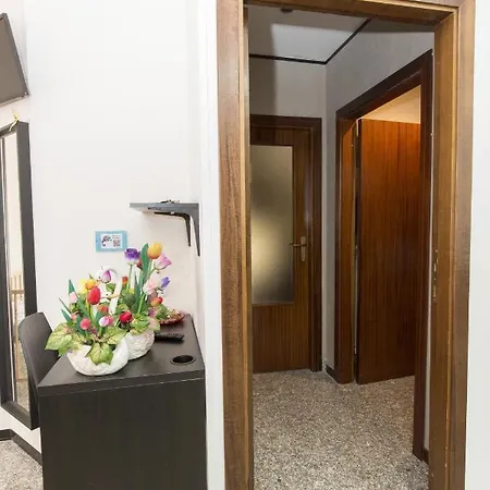 I Monticelli På 45 M². Soveværelser: 1. Private Badeværelser: 1. Lejlighed *